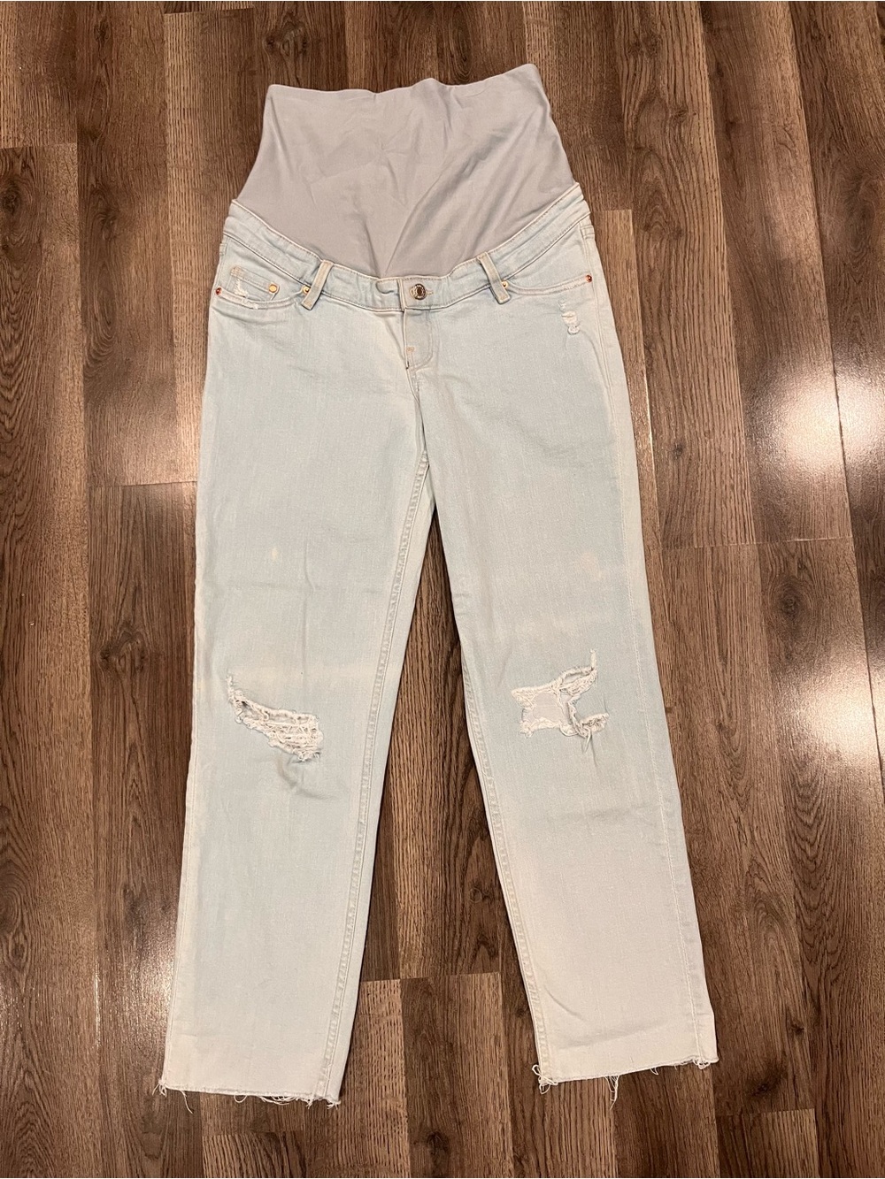 H&M MAMA Straight Jeans